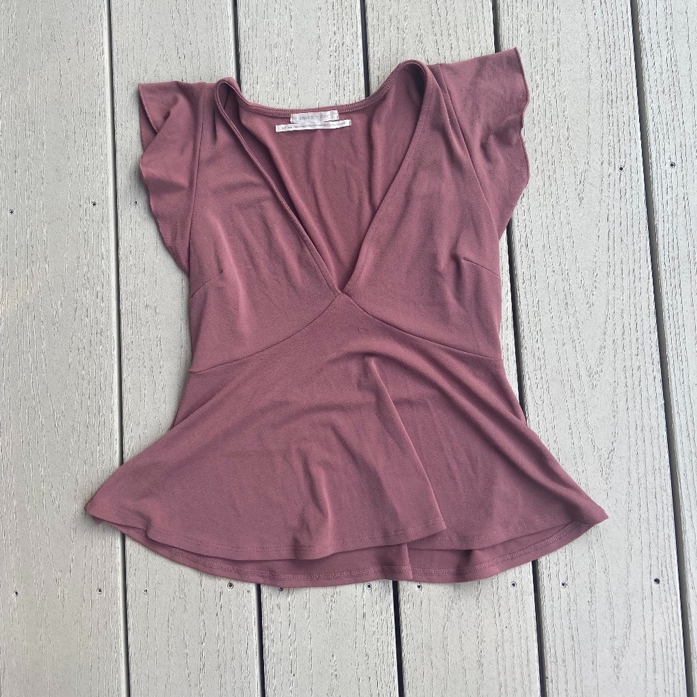 Urban Outfitters Mauve Flutter Top, Size S